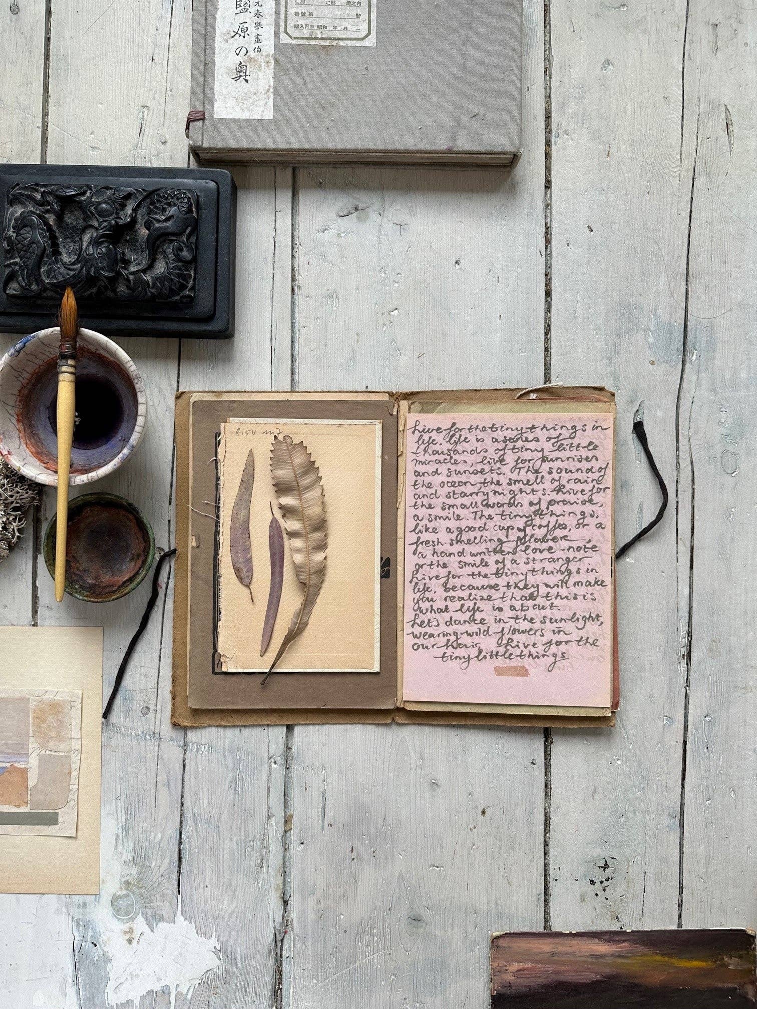 Art Card "Tiny Little Things": Tinystories