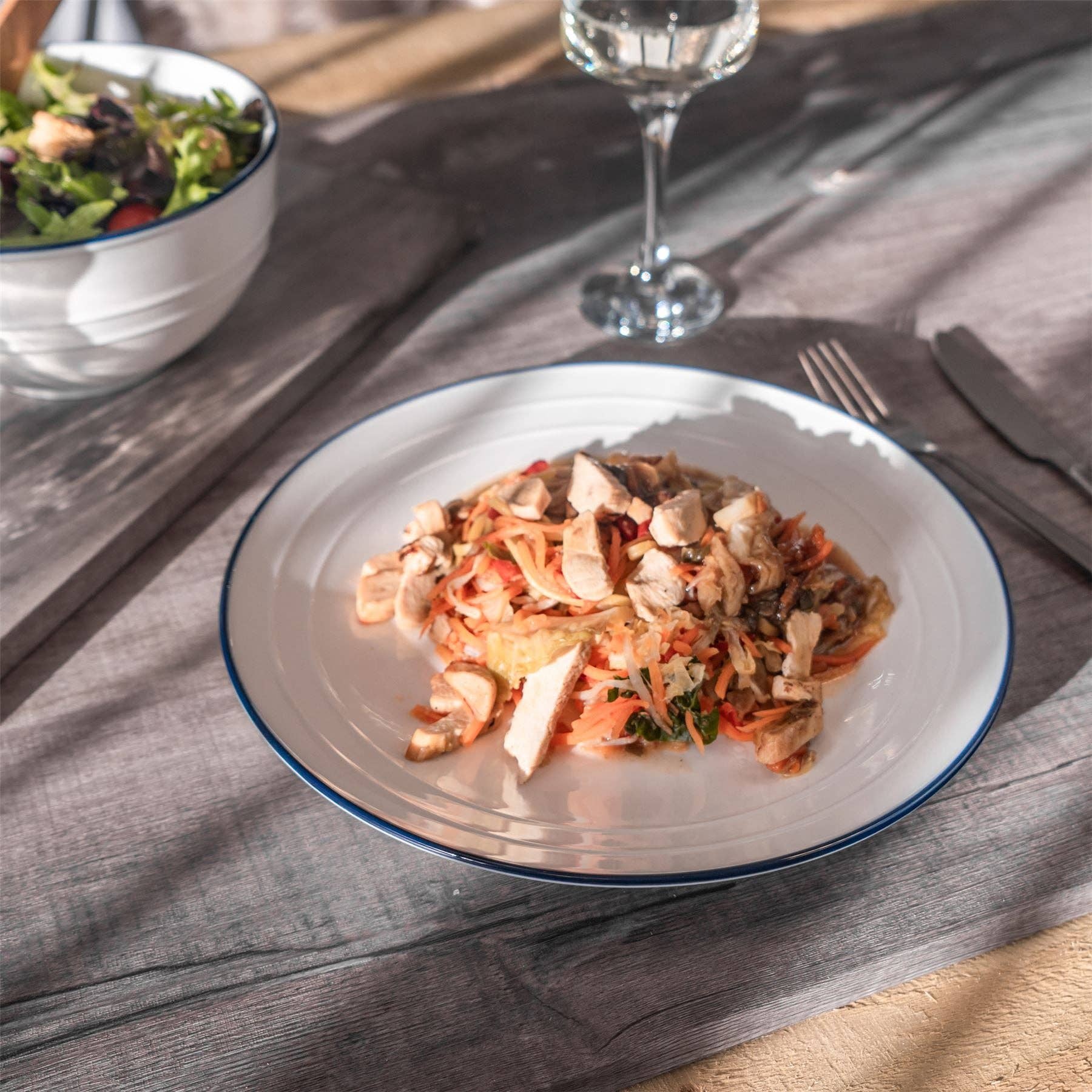 Nicola Spring Farmhouse Dinner Plate - 26cm (10")