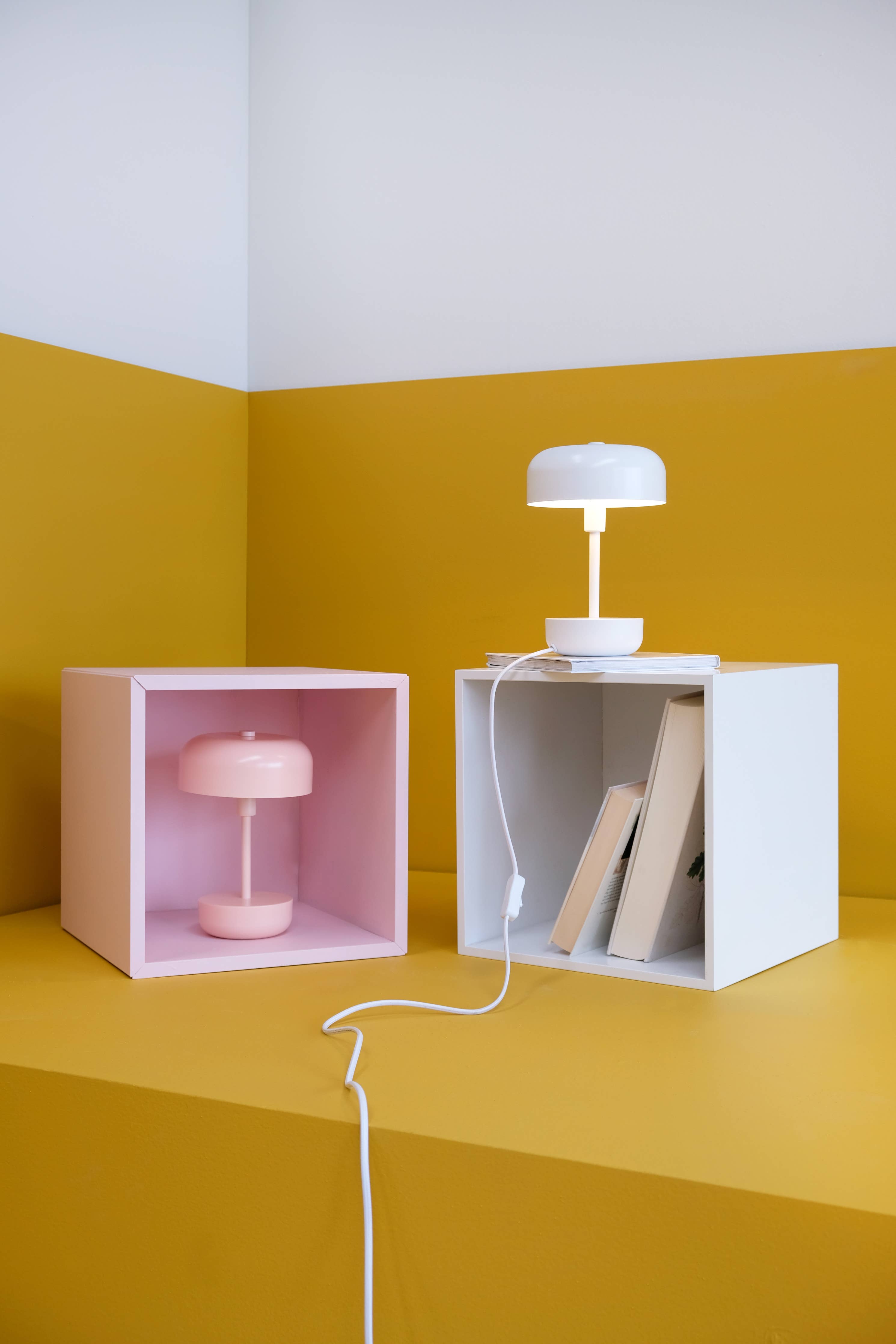 Pink LED rechargeable table lamp - by Dyberg Larsen