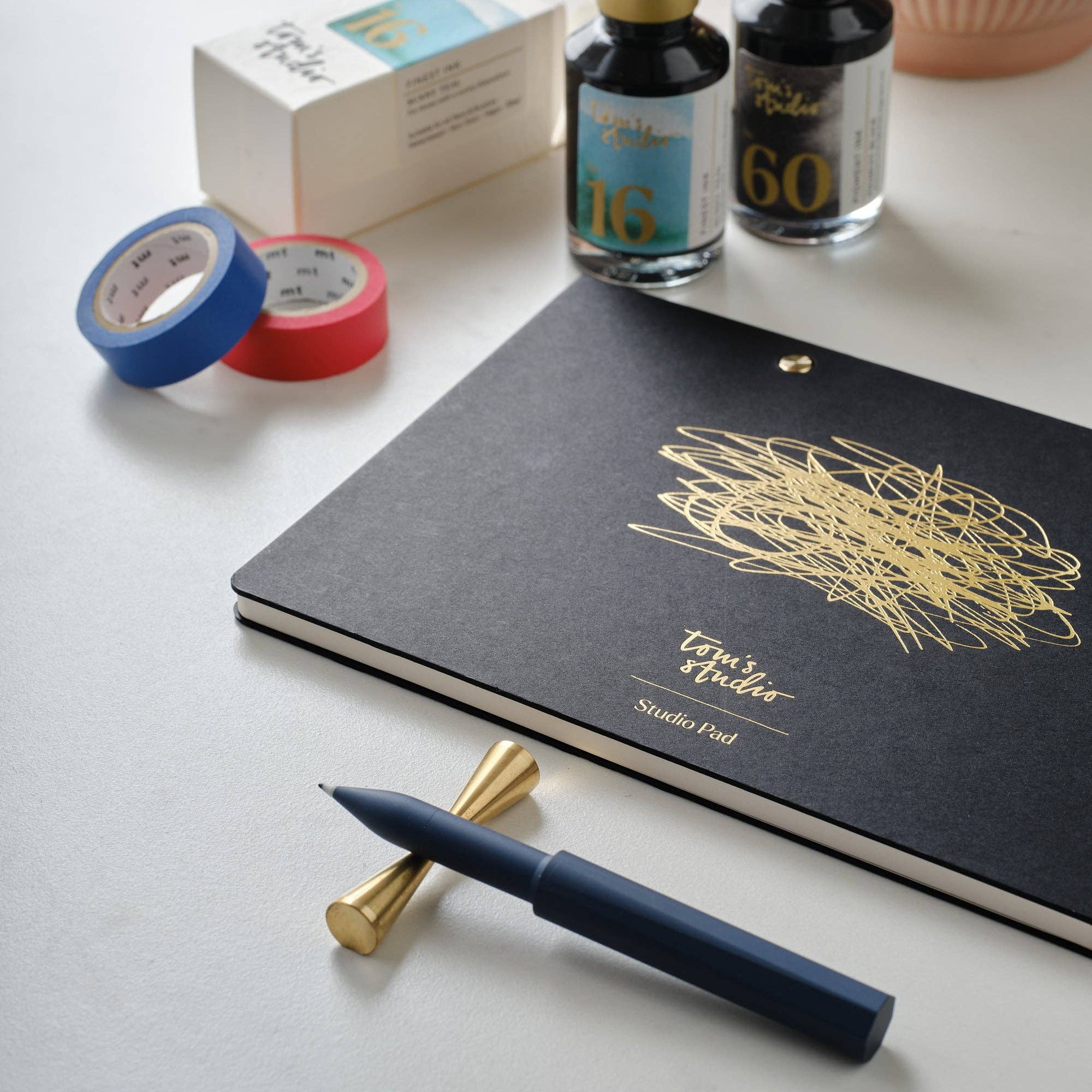 The Studio Pad: Black