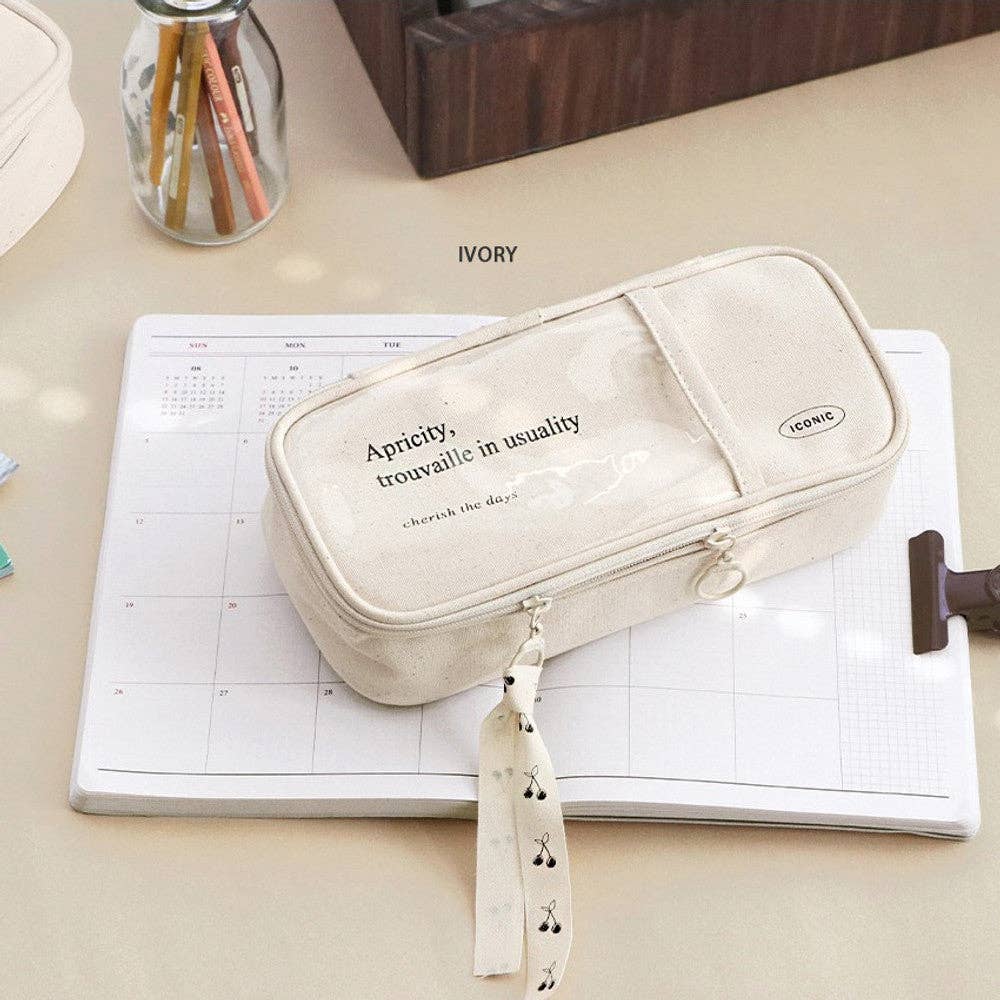 Iconic Cottony Grand Pen Case: Ivory