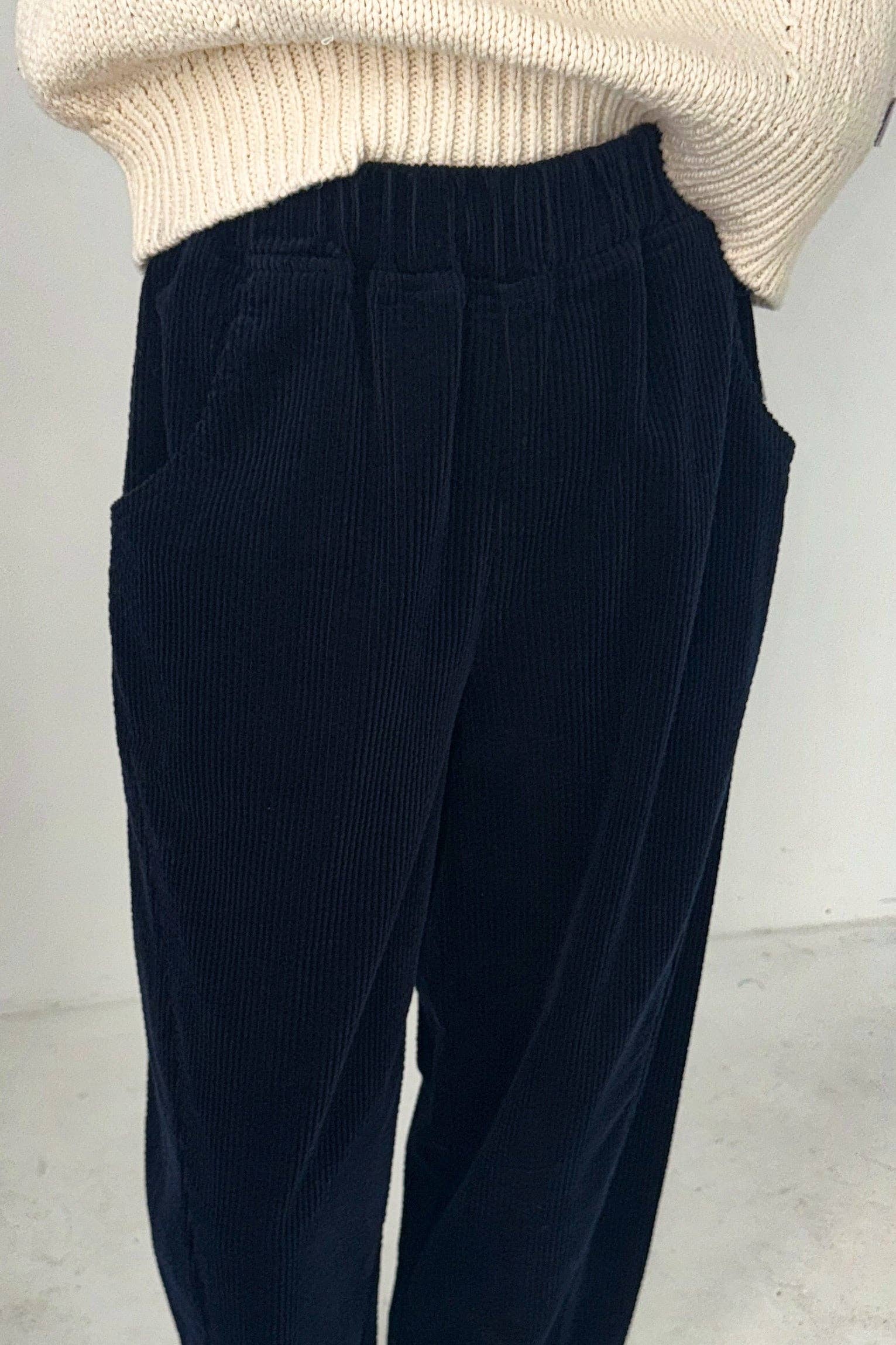 Soft Corduroy Arc Pants Midnight - Le Bon Shoppe