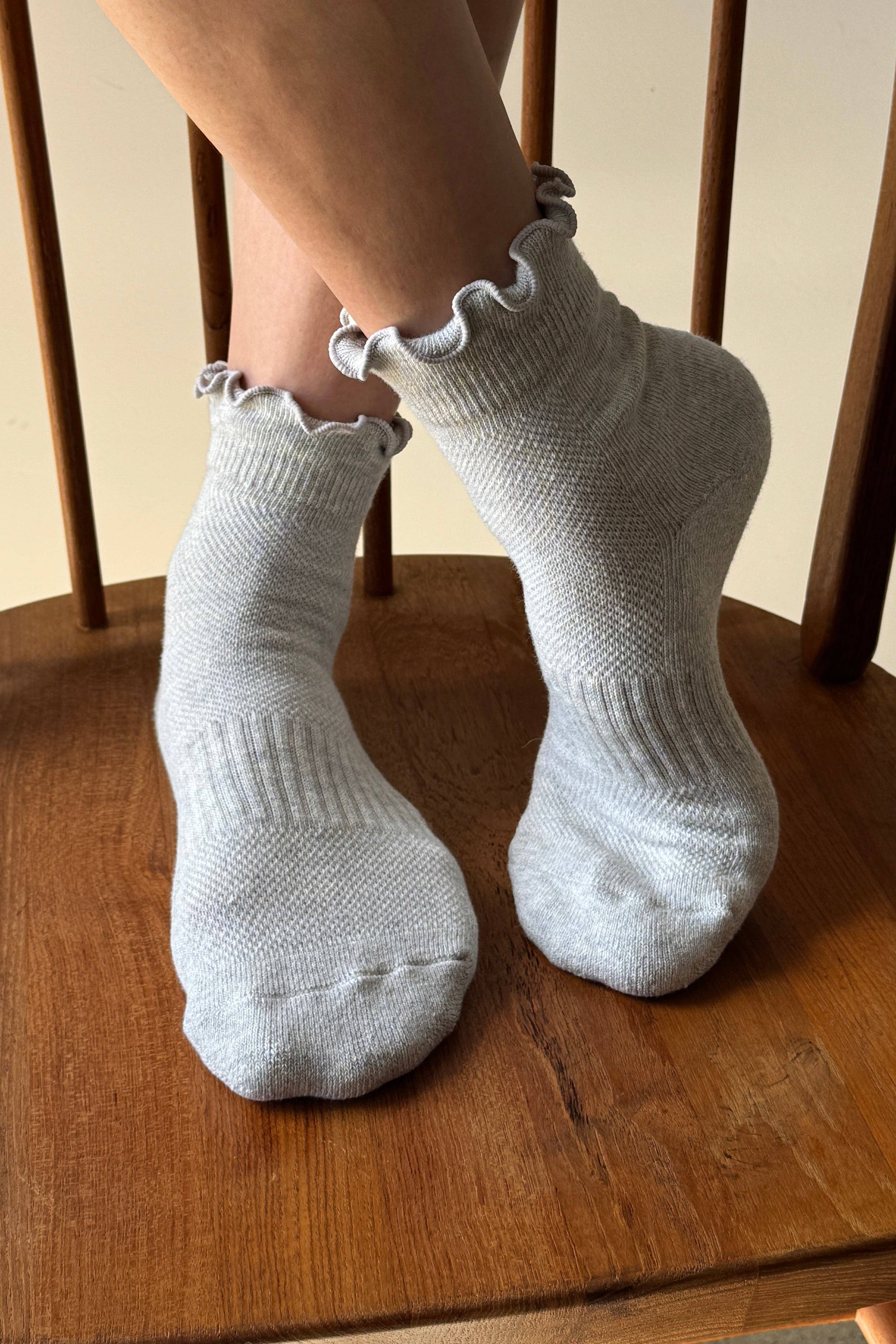 Ruffled Hugger Crew Socks  (Wholesale): BLACK / BLACK