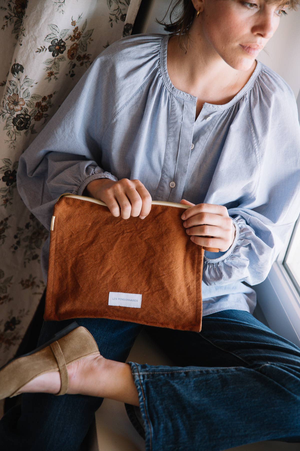 Les Pensionnaires Toiletry Bag in Caramel Brown