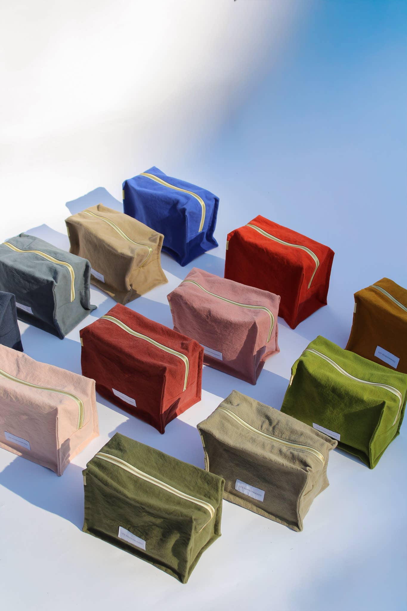Les Pensionnaires  Cube Toiletry Bag in Moss Green Cube