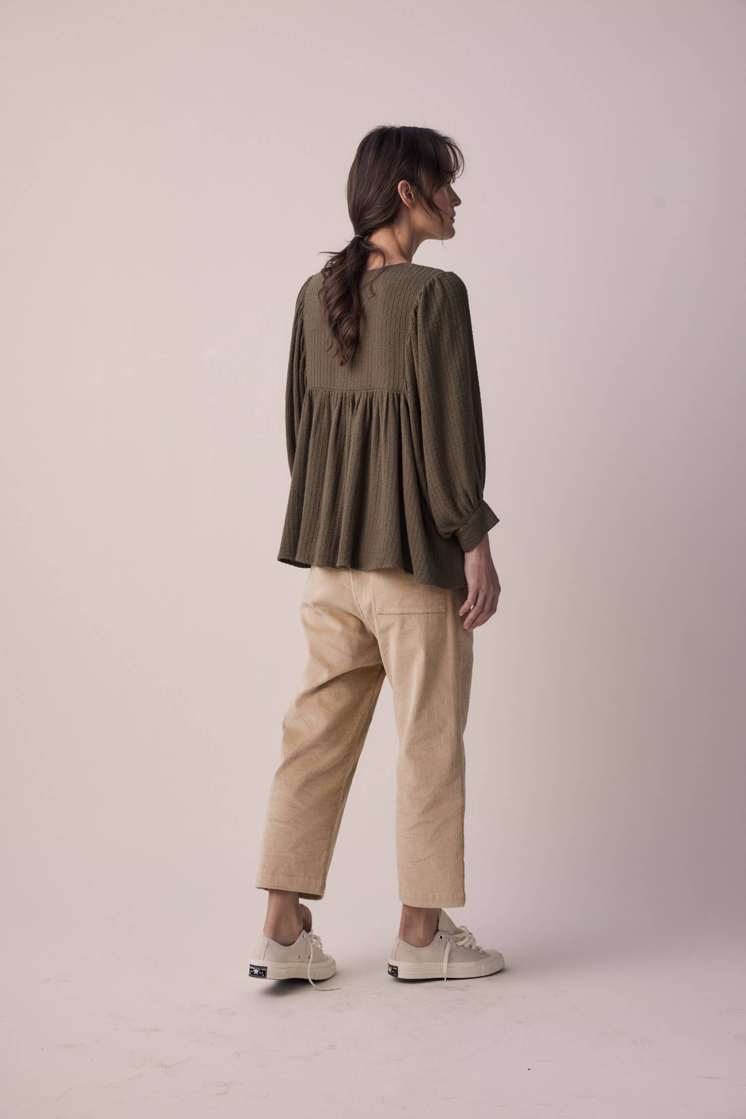 Cropped corduroy baggy pants: Dark beige / 97% Cotton 3% Spandex / Medium