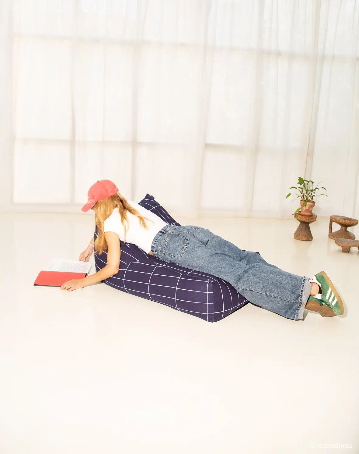 Nobodinoz - Long Beanbag - Adult Size - Vibes