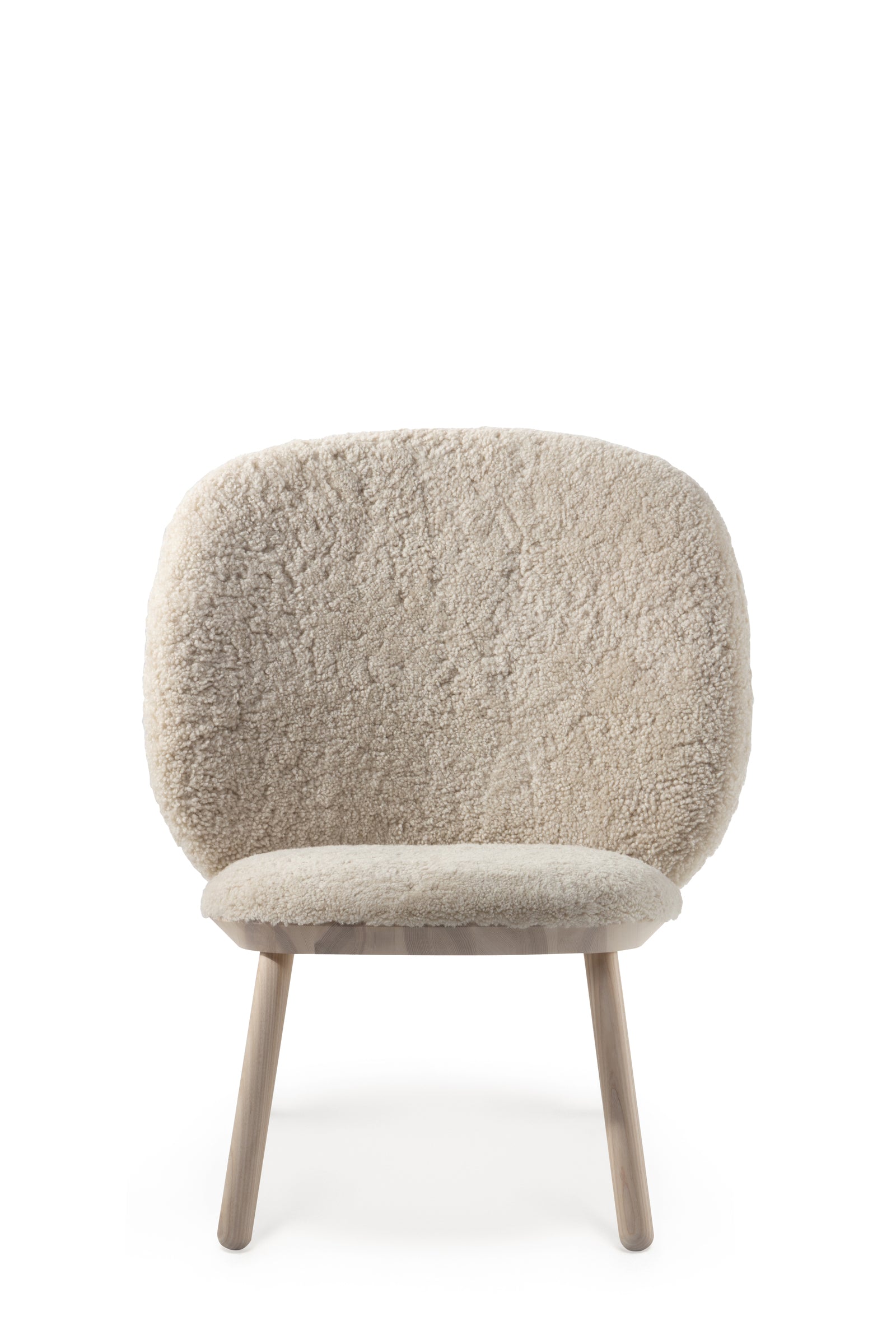 Naïve Low Chair in Solid Ash / Sheepskin by etc.etc