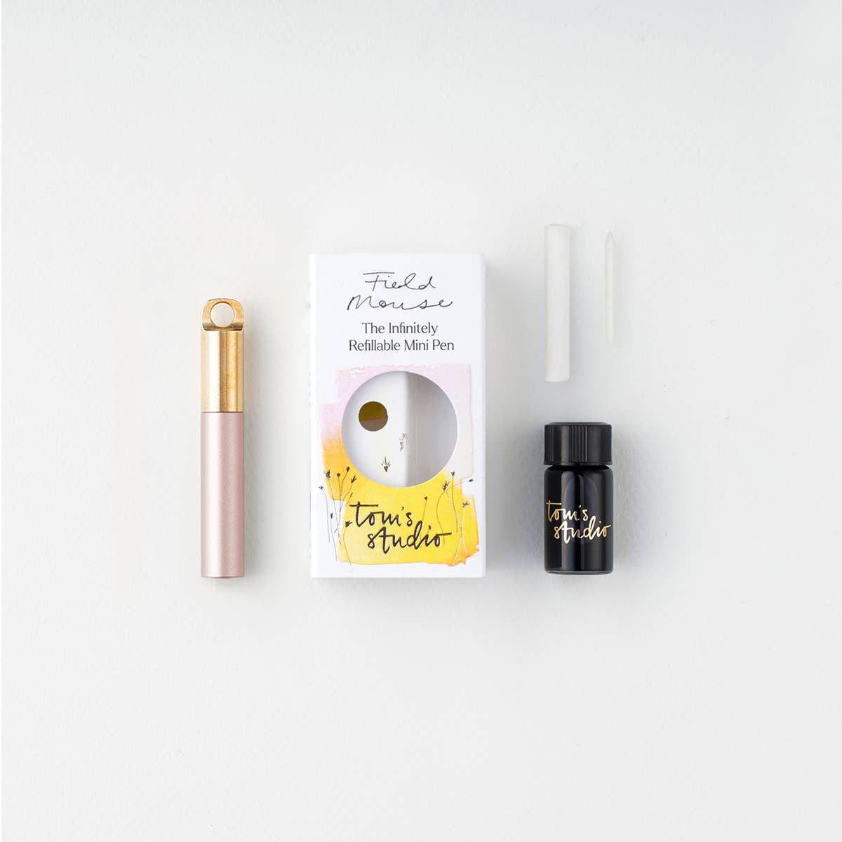 The Field Mouse – refillable travel pen: Blush