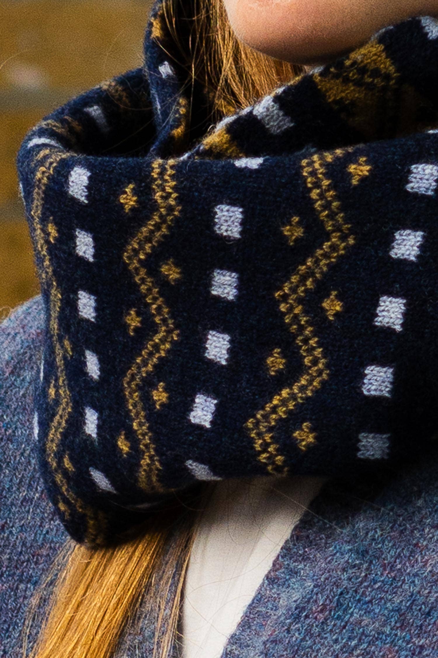 Isle Line Circle Scarf | Navy - Rove Knitwear