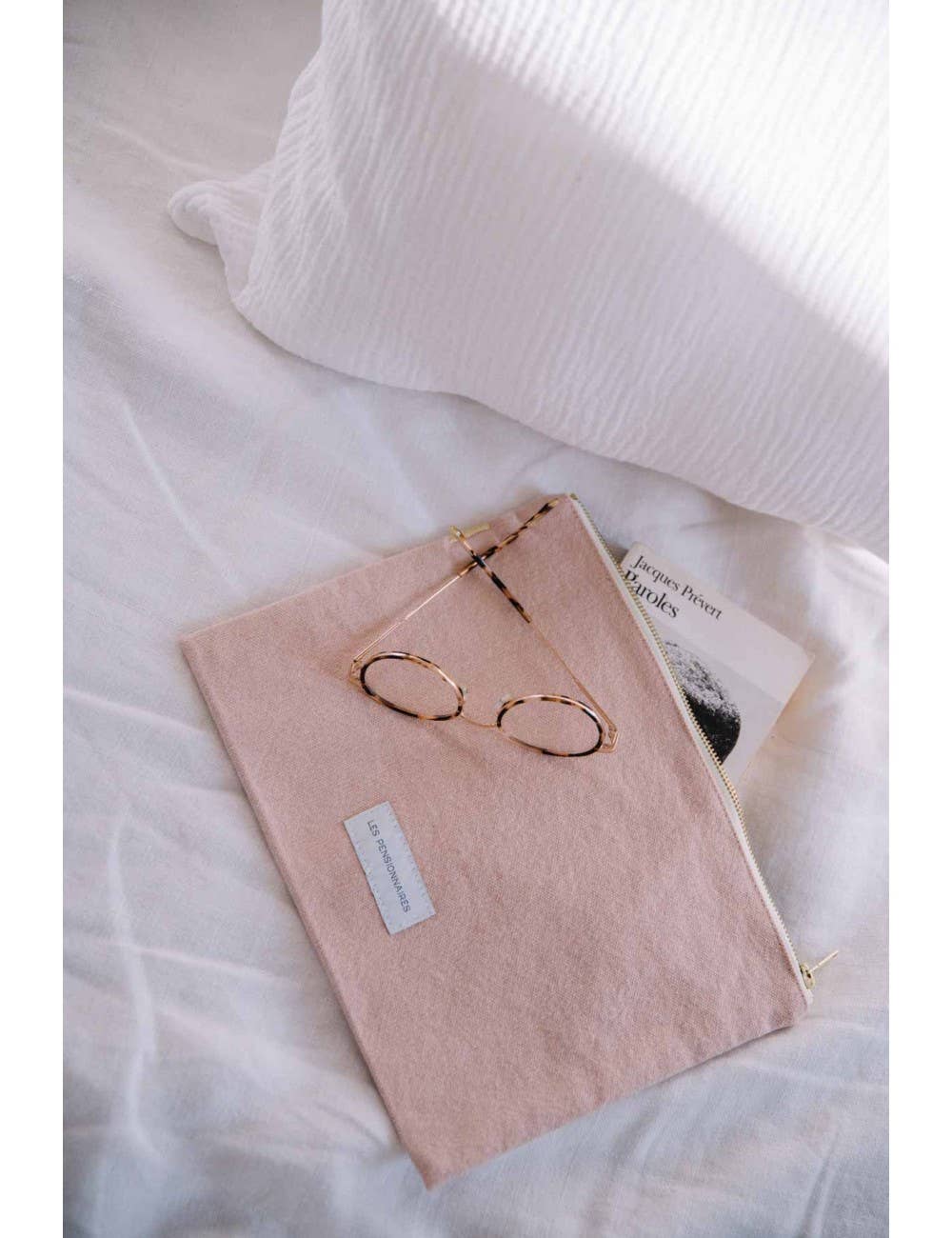 Les Pensionnaires Large Pouch in Delicate Pink