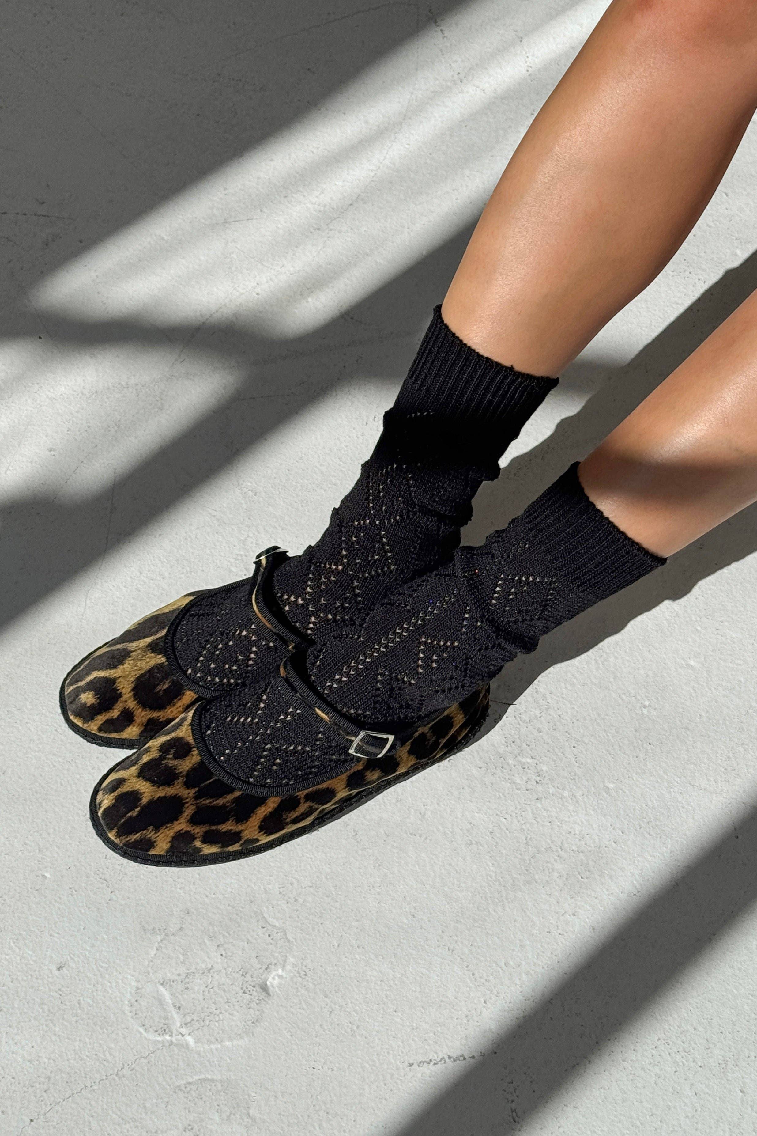 Modal Eyelet Socks (wholesale): Brown