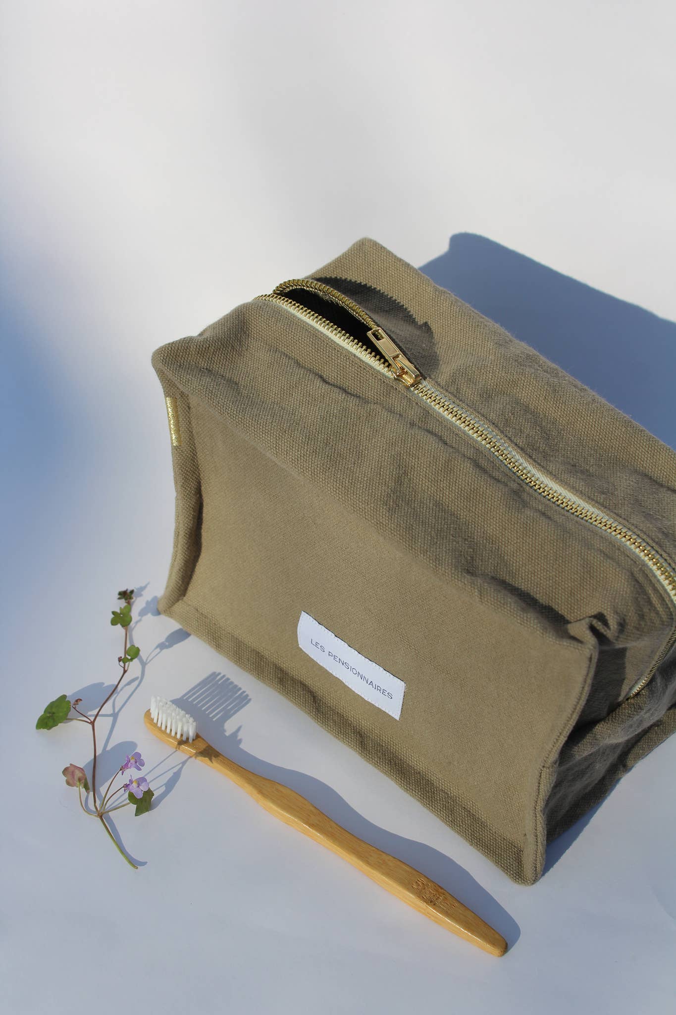 Les Pensionnaires Cube Toiletry Bag in Linden Green