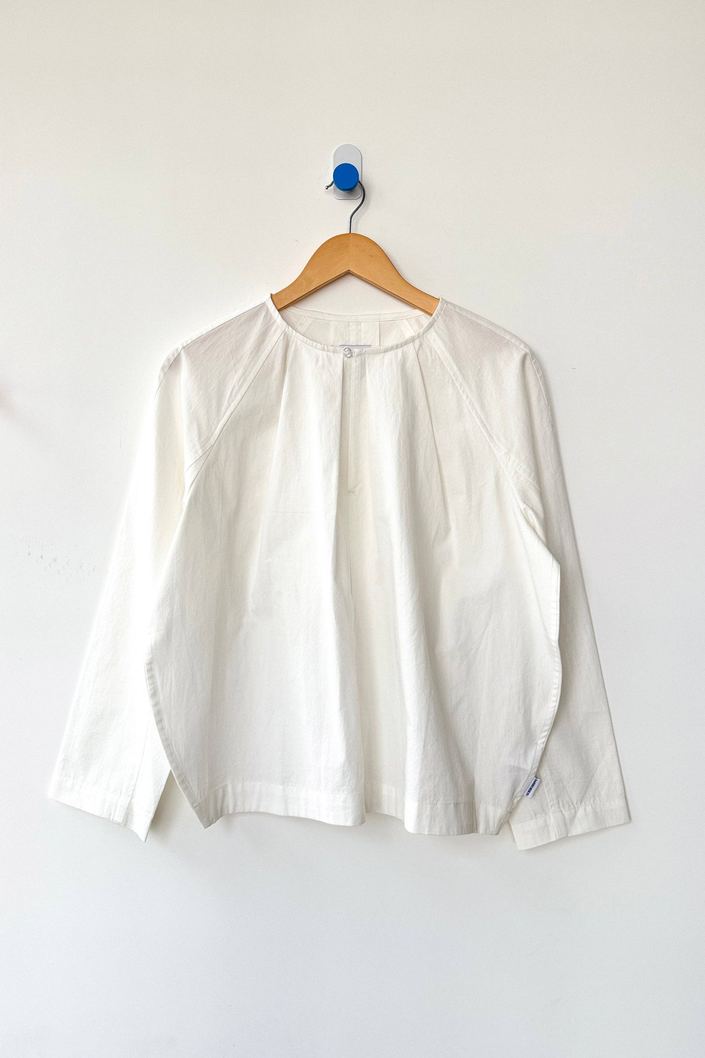 Julienne Long Sleeve Shirt: White - Le Bon Shoppe