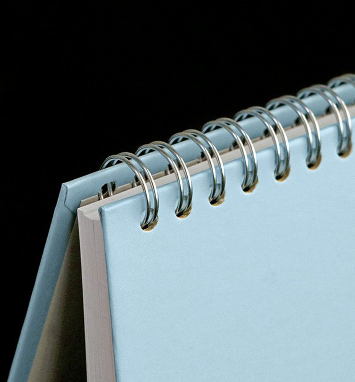 Iconic Flow Weekly Undated Planner: Soft Blue