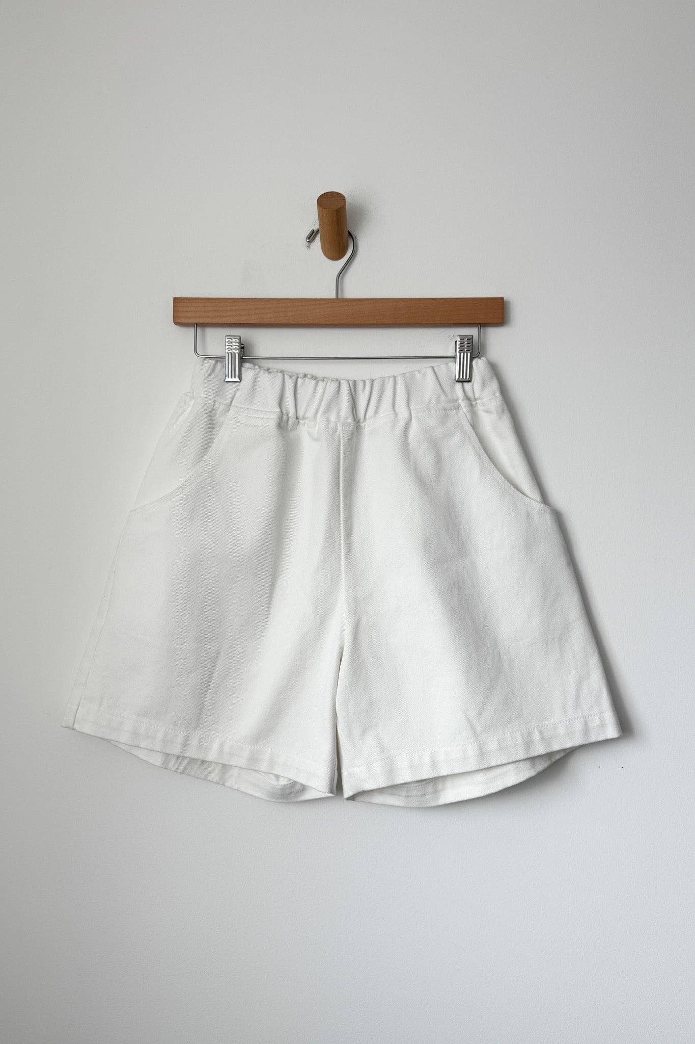 City Shorts Milk - Le Bon Shoppe