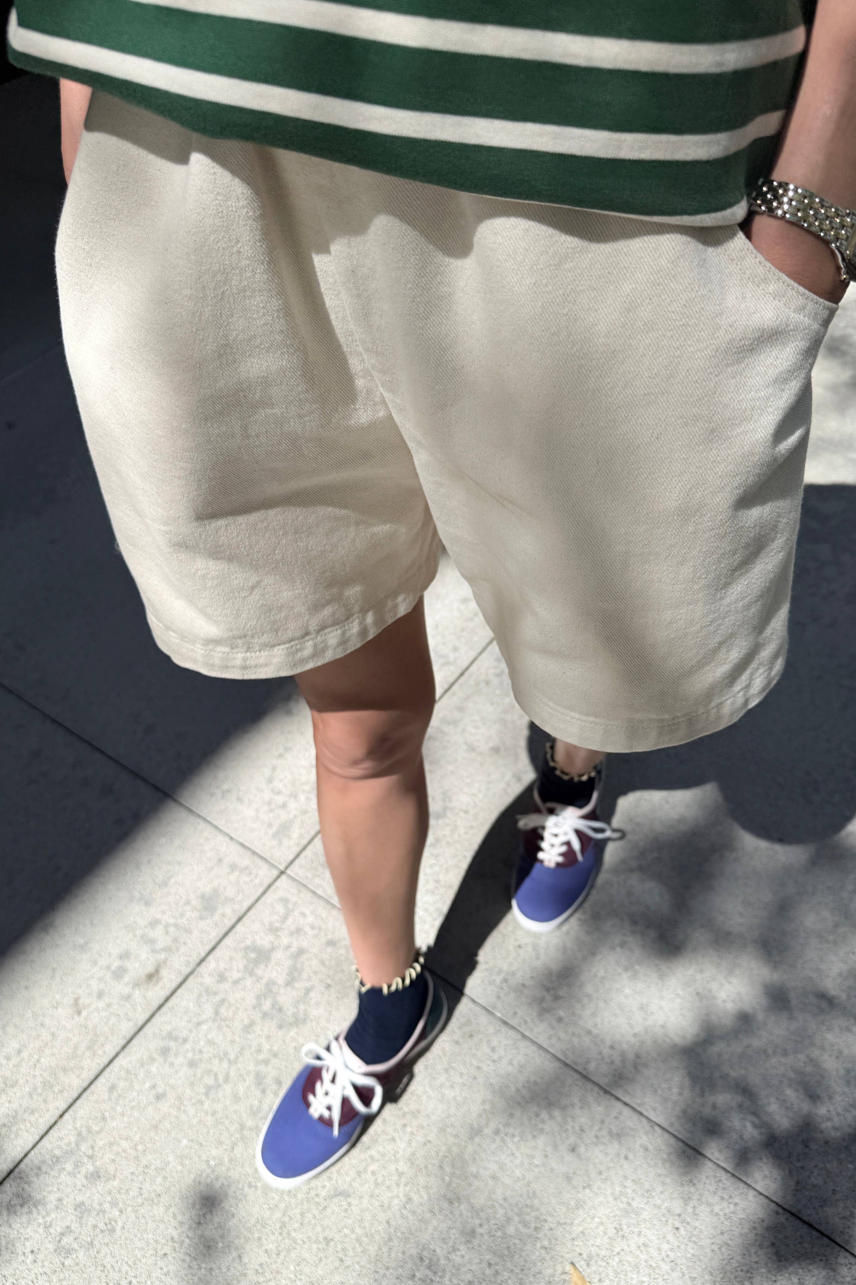 City Shorts in Naturel — Le Bon Shoppe