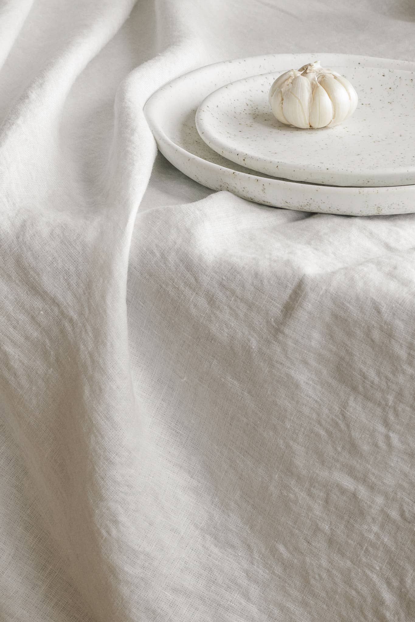 Linen Tablecloth Off White (250x145 cm) by Dodesign