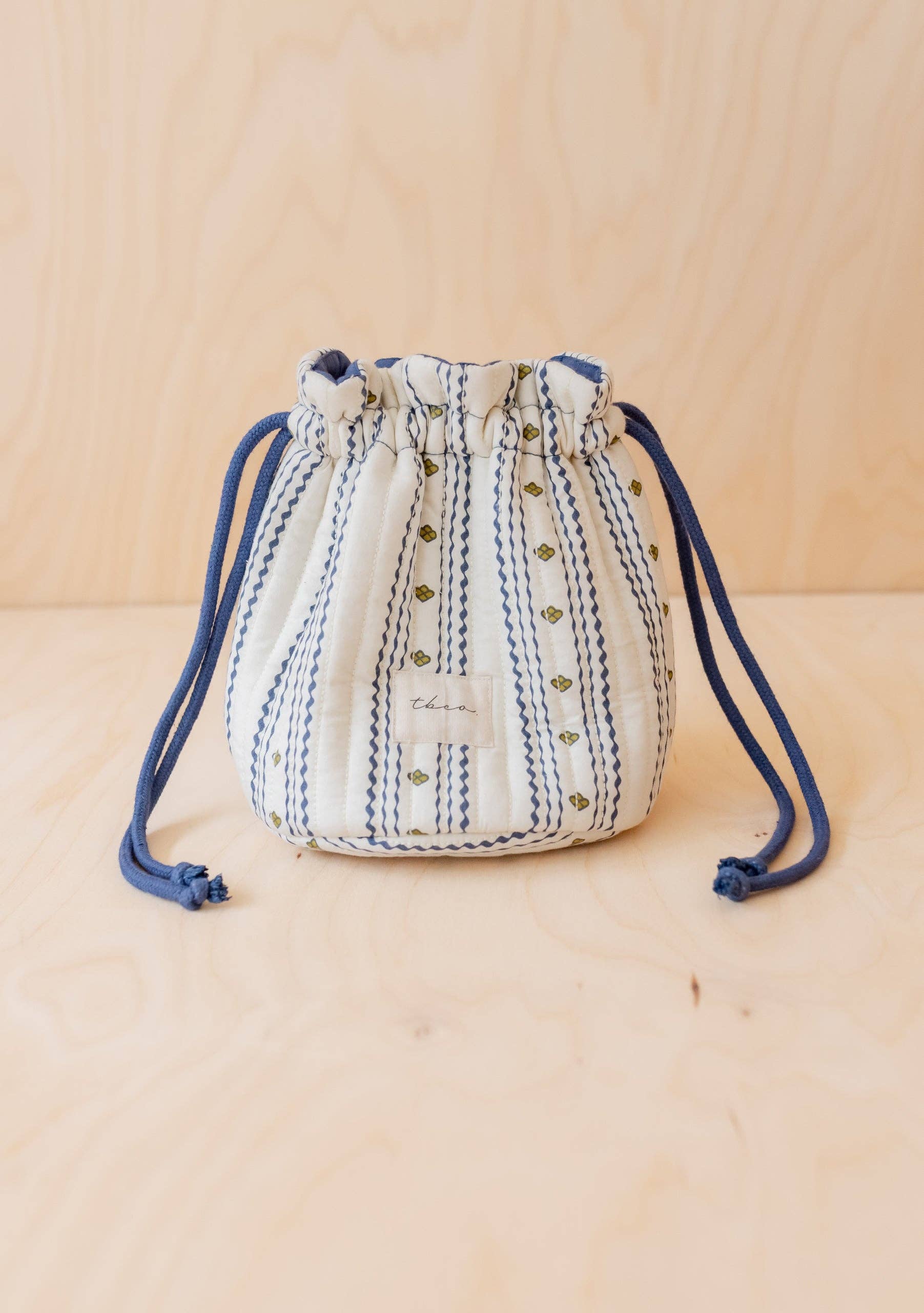 Cotton Wash Bag in Navy Ditsy Floral - TBCo