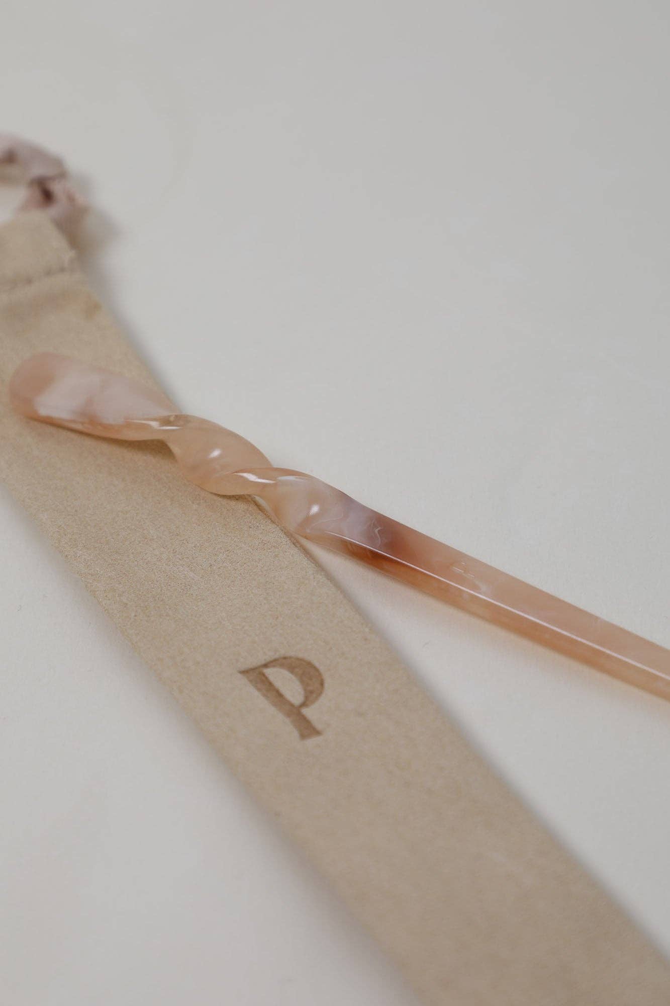 Hair Pick - Montmartre - Peignee Paris