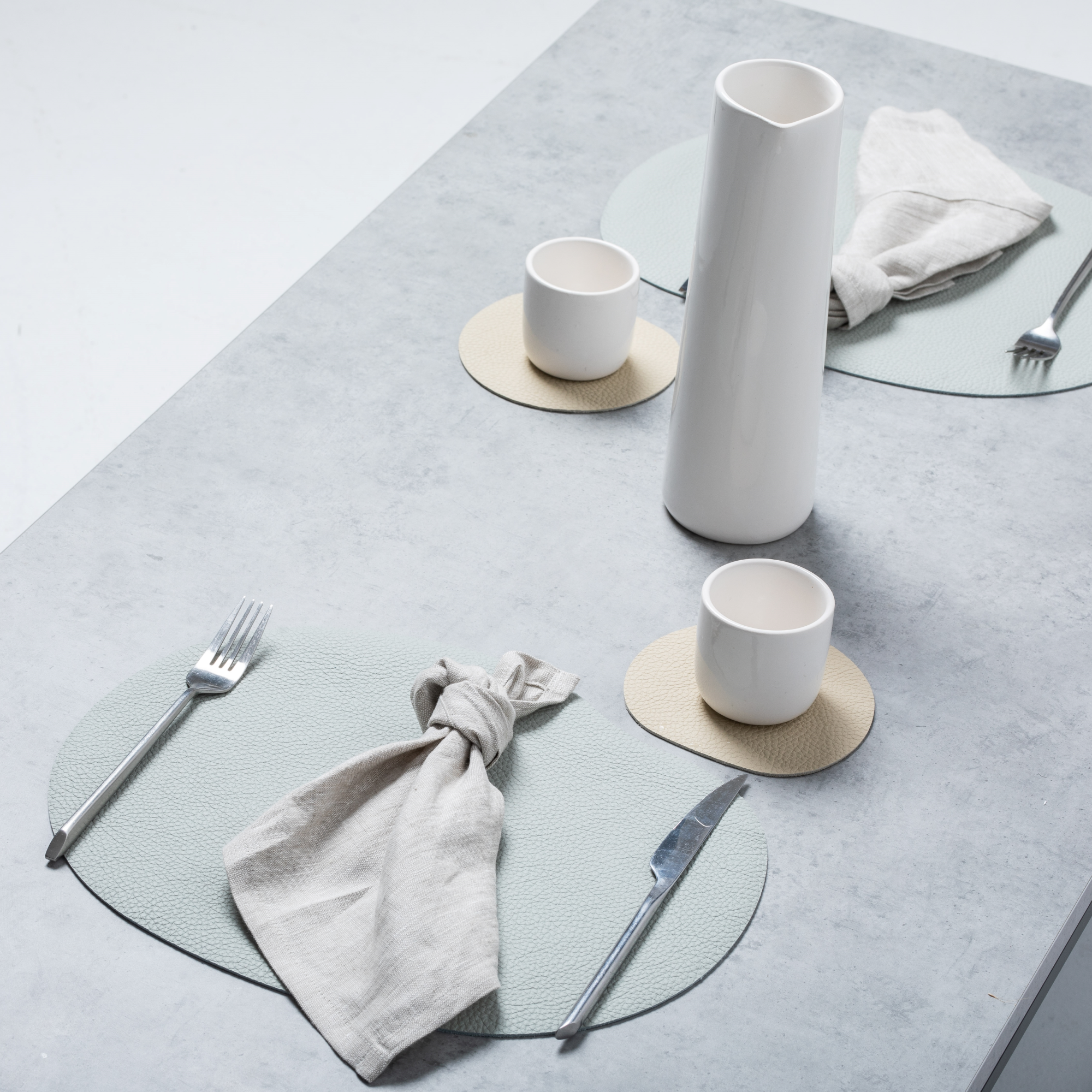 Leather placemat and coaster | grey blue