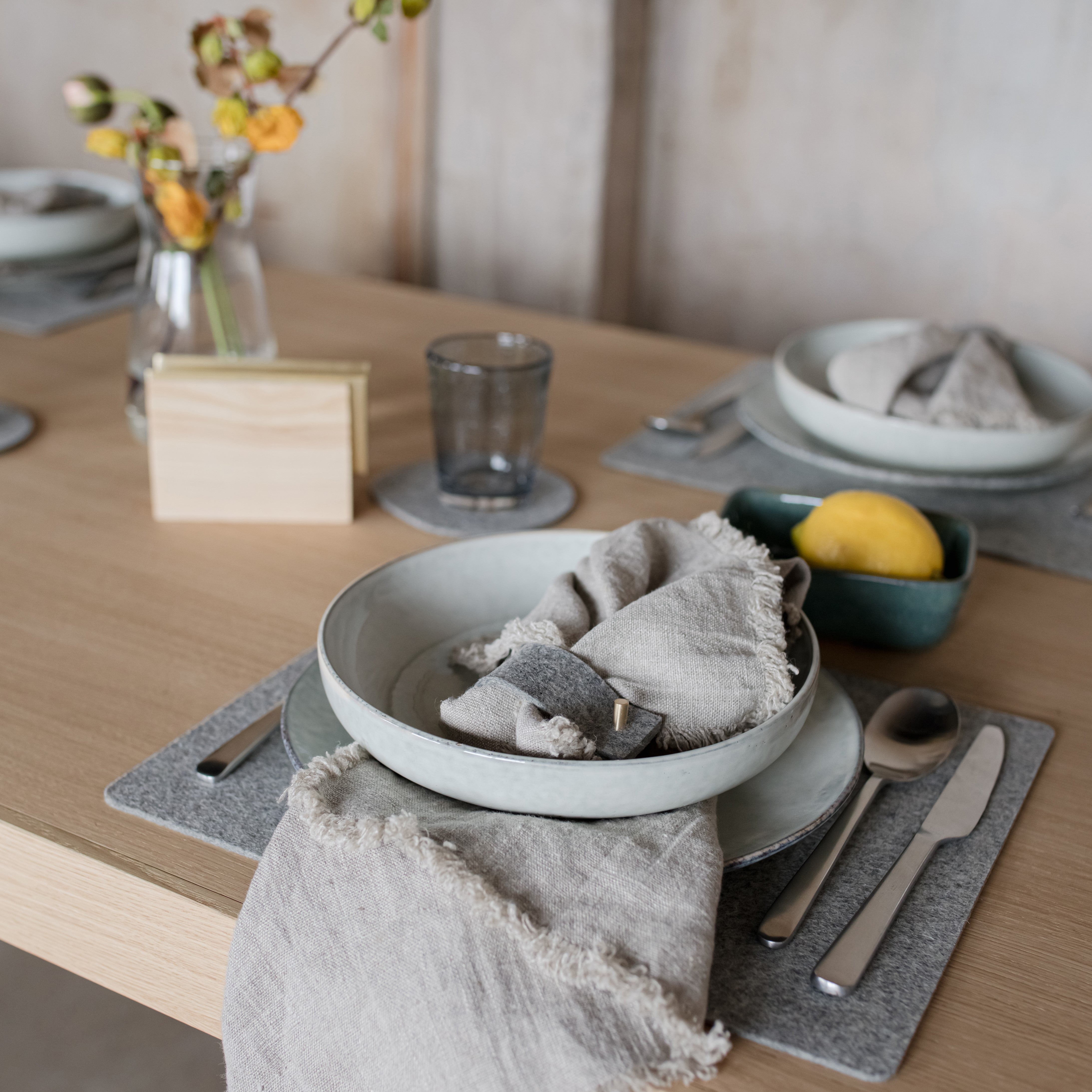 Wool felt placemat | Gray or black