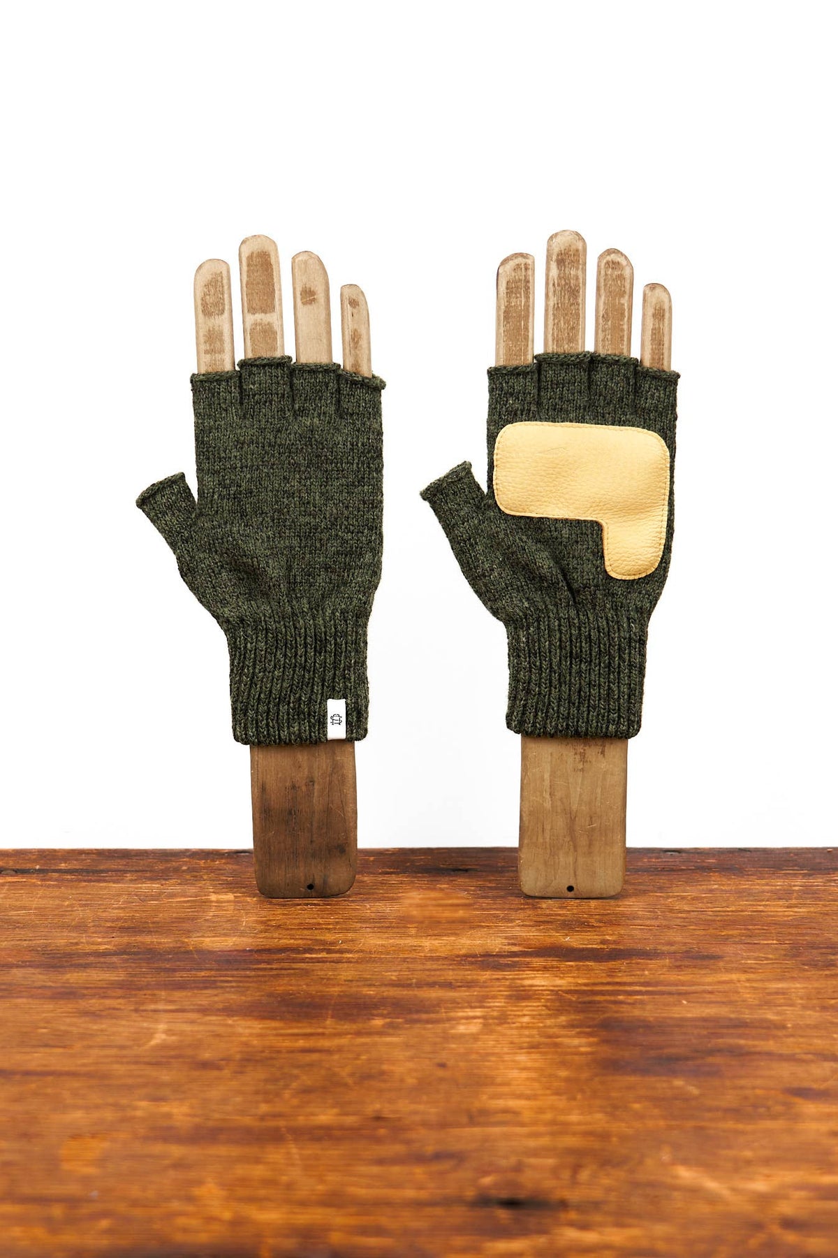 NEW Upcycled Wool Dark Melange Fingerless Ragg Gloves: Black Deer / L/XL