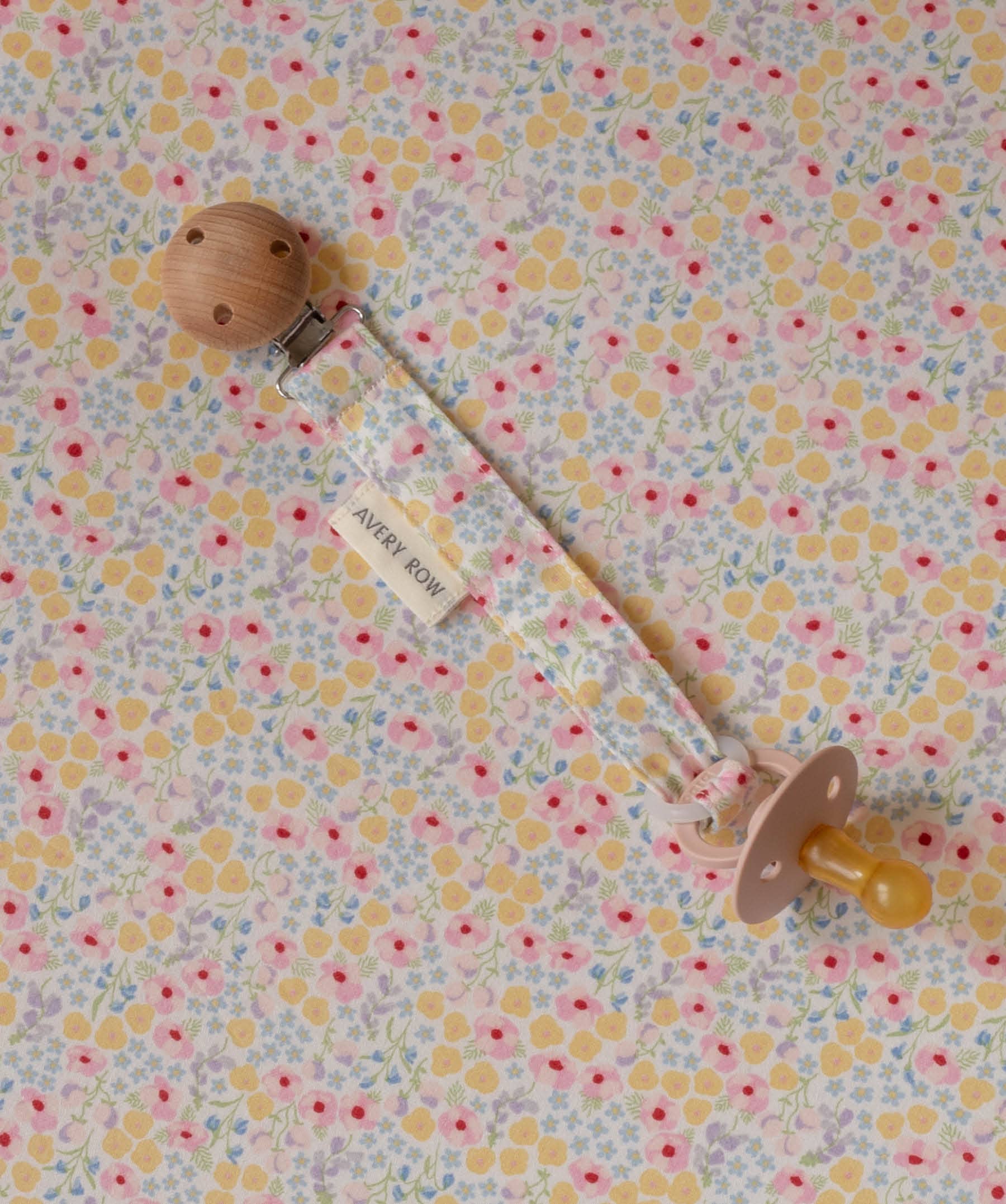 Avery Row Pacifier Holder