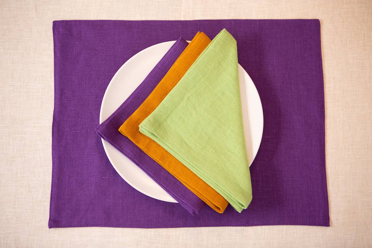 Organic linen placemat /  White