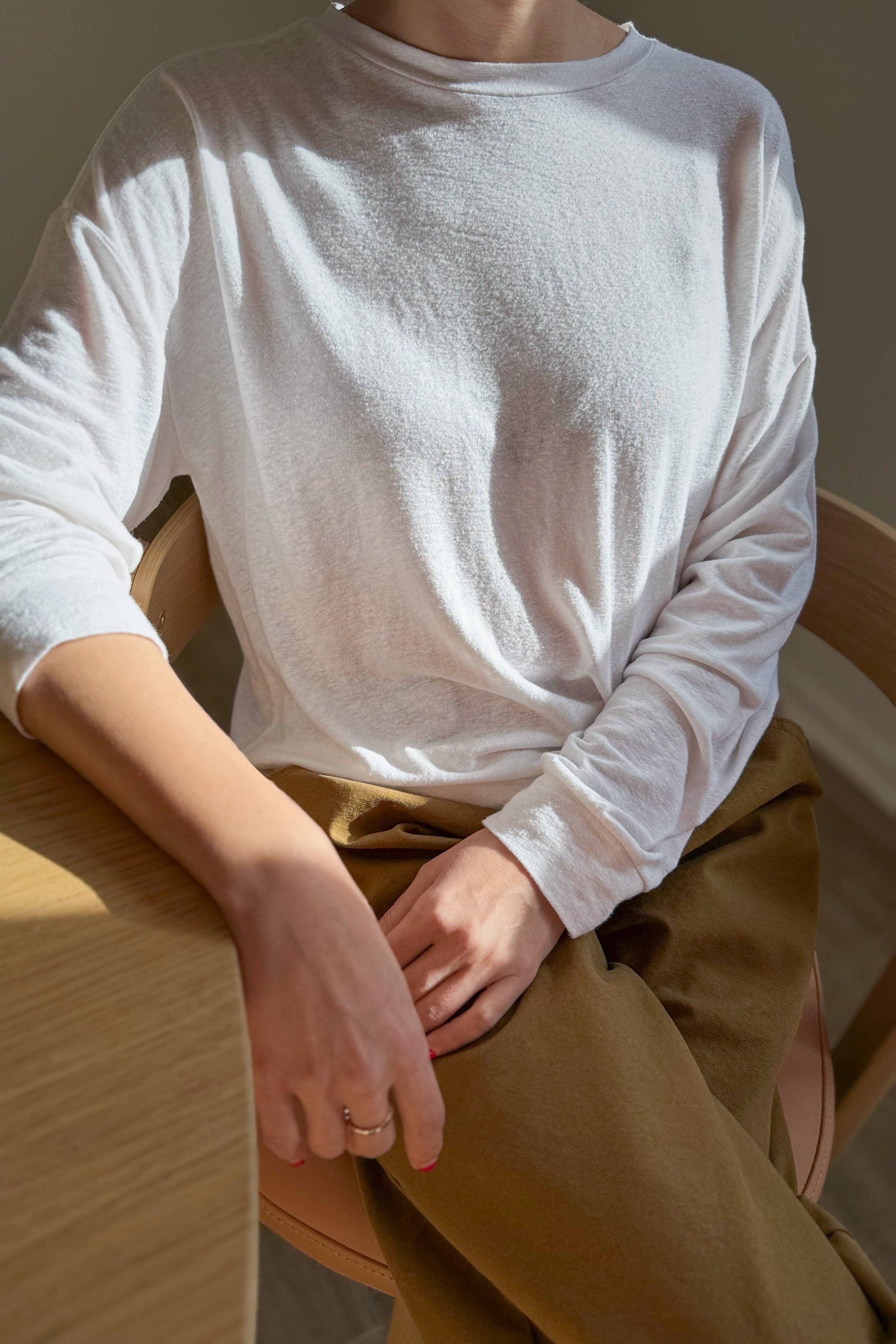 Haze Linen Blend Tee : White - Le Bon Shoppe